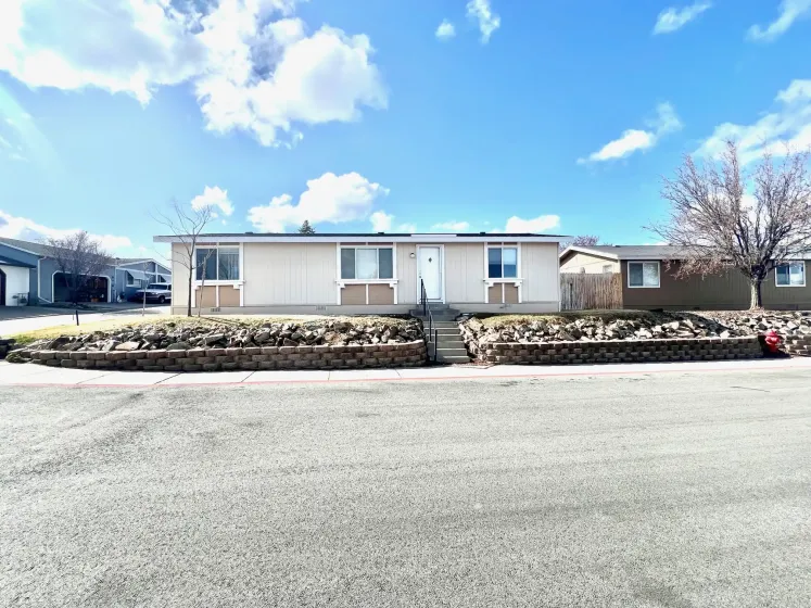 25 Coventry Way, Reno, Nevada 89506, 3 Bedrooms Bedrooms, 9 Rooms Rooms,2 BathroomsBathrooms,Manufactured,Residential,Coventry,250056875